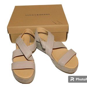 Lucky Brand Sandal Waldyna Crisscross Leather Wedge Chinchilla Oyster Size 7M